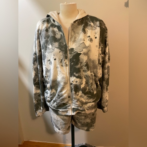 2x Tie-Dye lounge shorts & zip up hoodie set - Picture 2 of 4